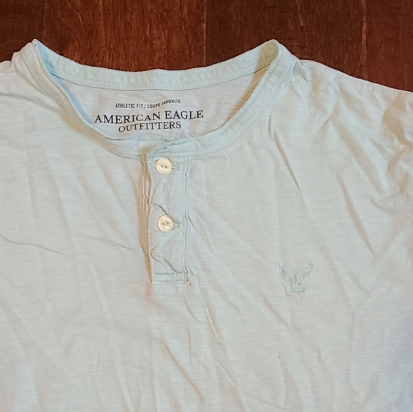 Lot of 3 American Eagle shirts- 2M, 1L - Picture 9 of 12